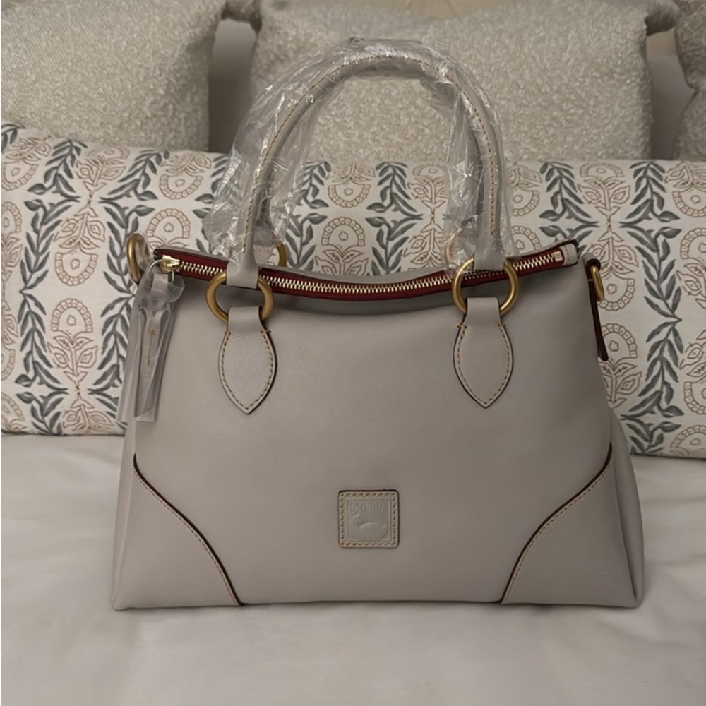NWT Dooney & Bourke Florentine Satchel 38 Ecru Cream - Picture 5 of 8